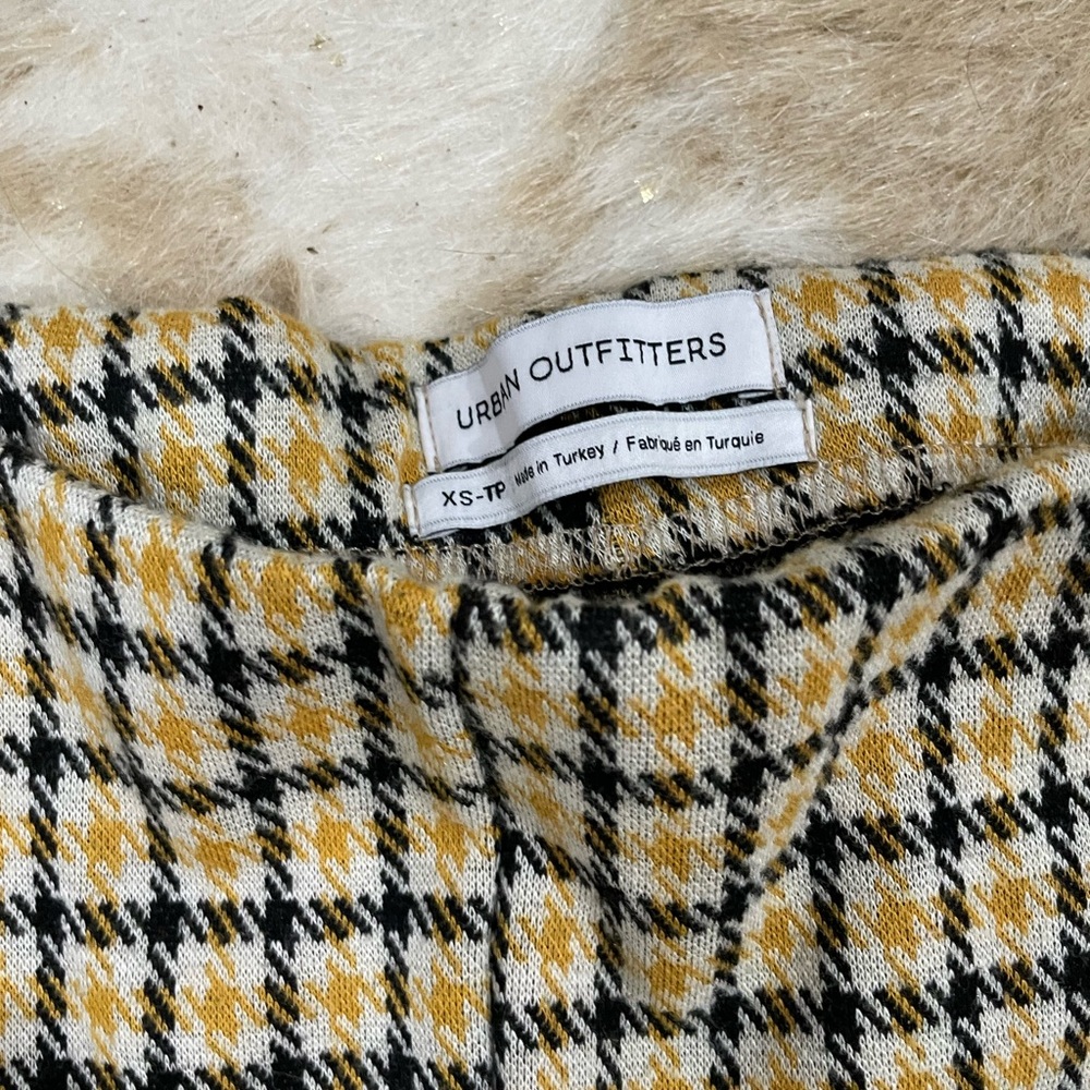 Urban outfitters cropped flare yellow plaid pants - Picture 3 of 7